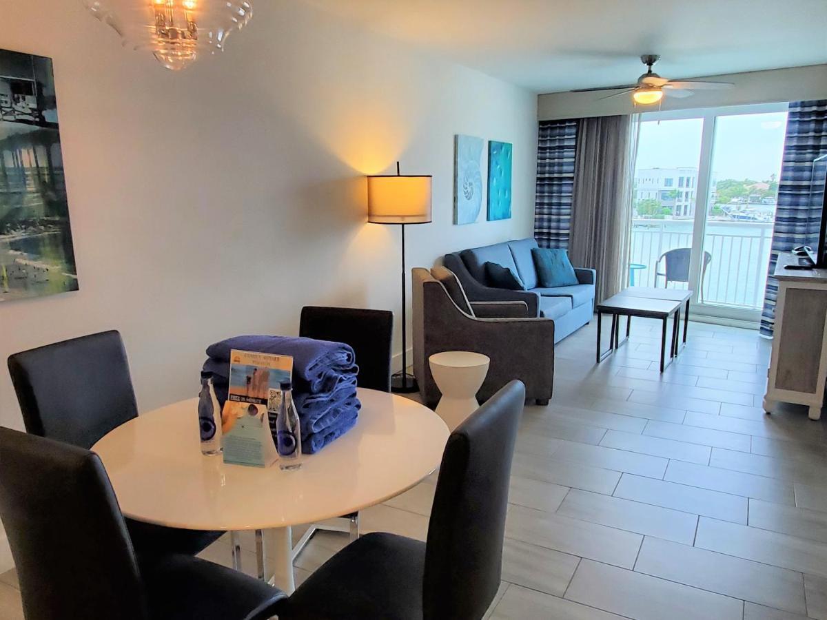 Provident Oceana Beachfront Suites St. Pete Beach Zewnętrze zdjęcie